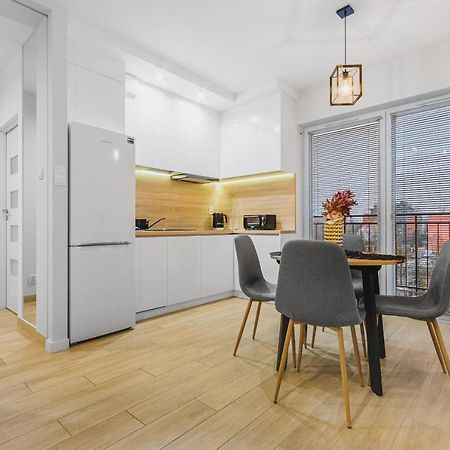 Floris Apartment Лодзь Экстерьер фото