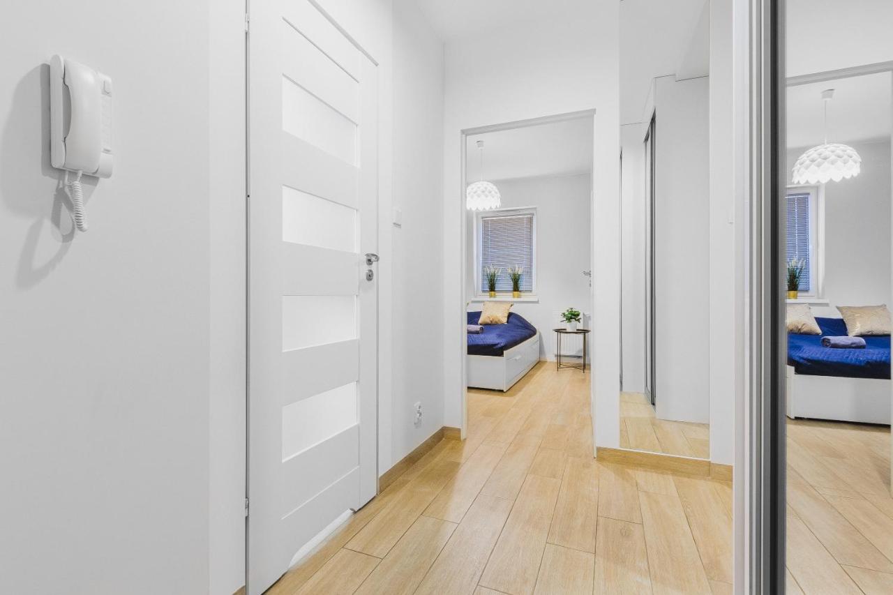Floris Apartment Лодзь Экстерьер фото