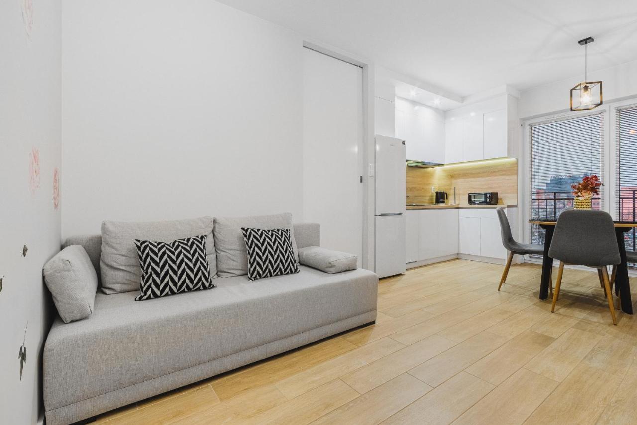 Floris Apartment Лодзь Экстерьер фото